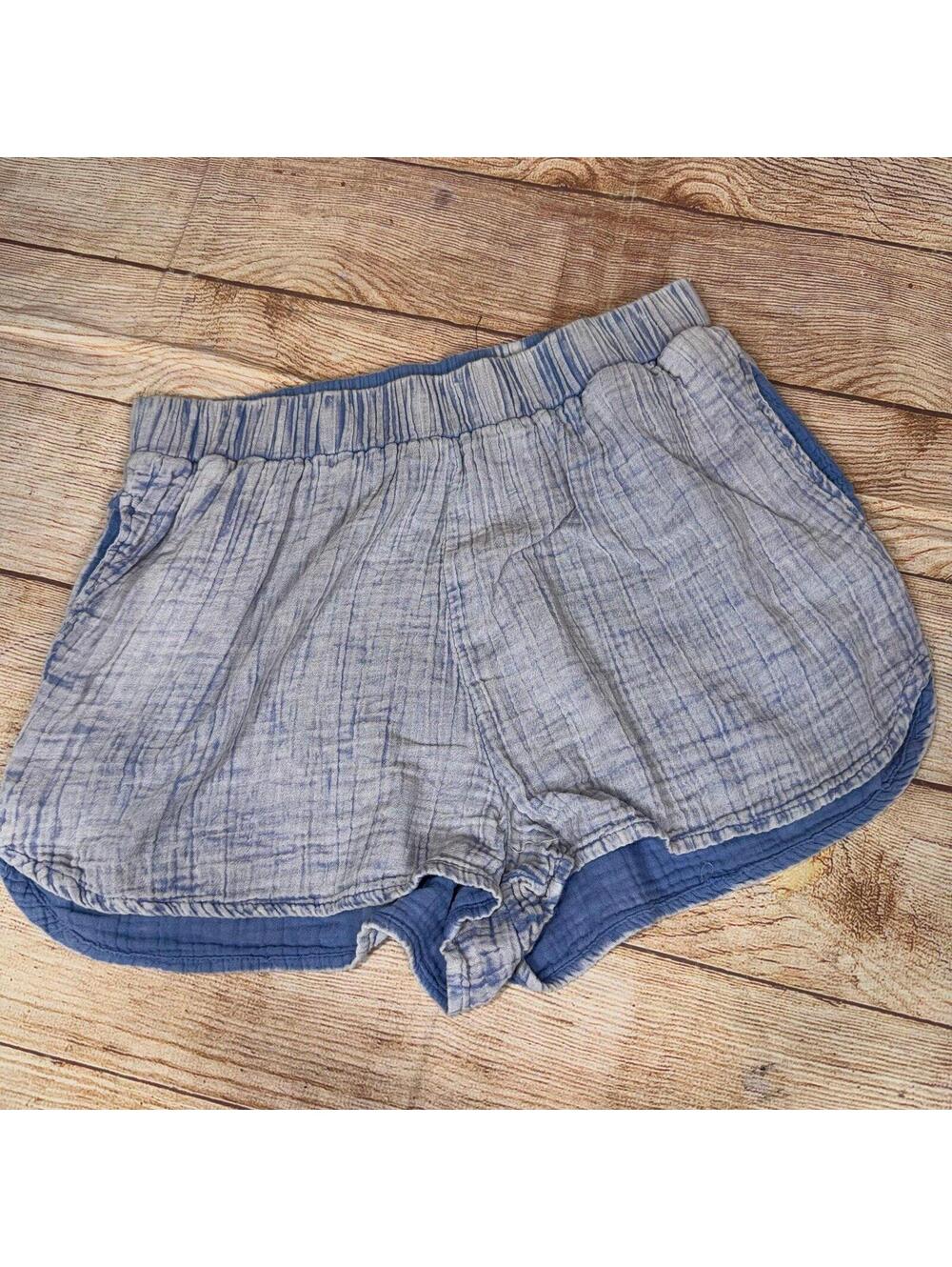 Versona Women’s Medium Shorts